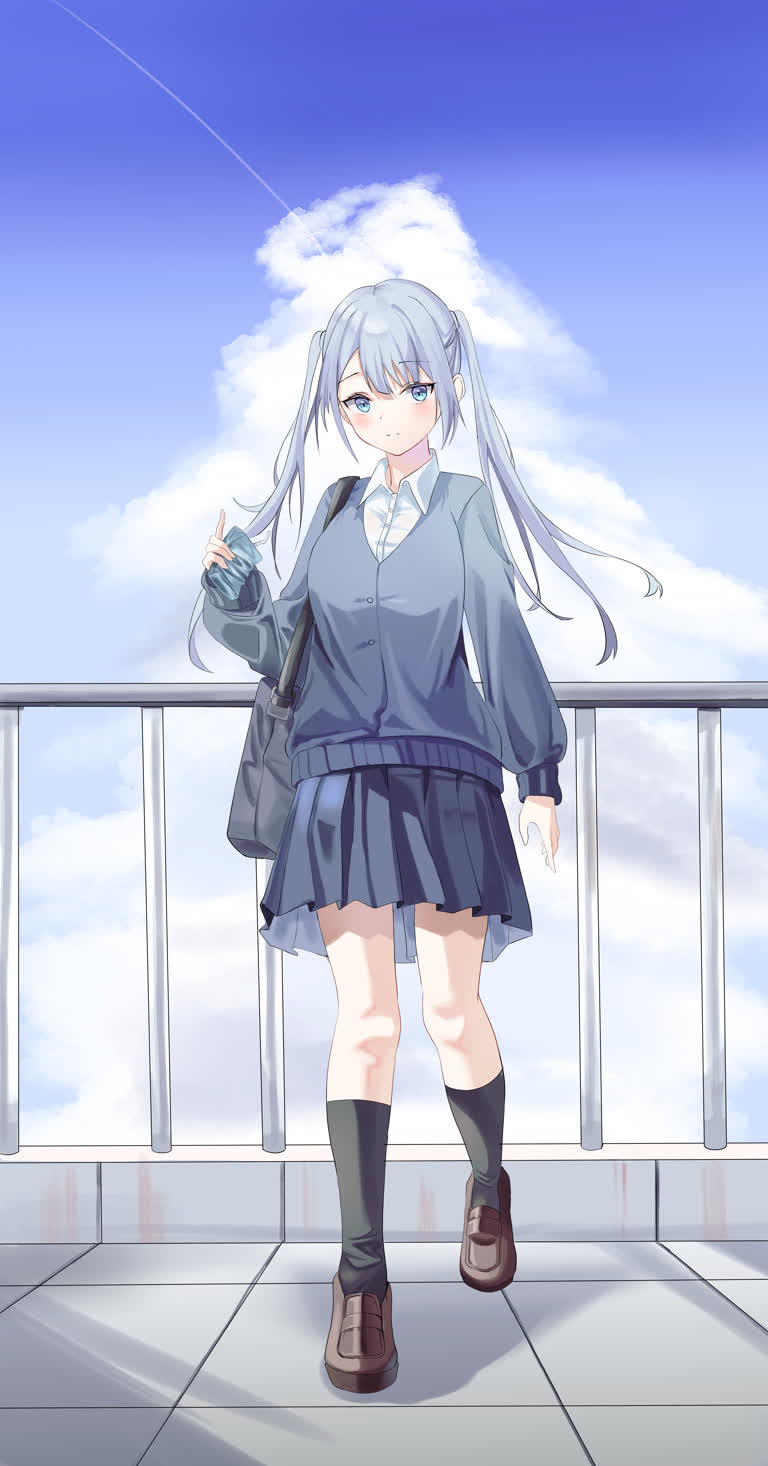有一个女孩,她拿着手提包站在阳台上